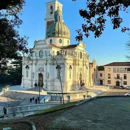 Ai Due Gelsi Val Liona Vicenza Apartment *